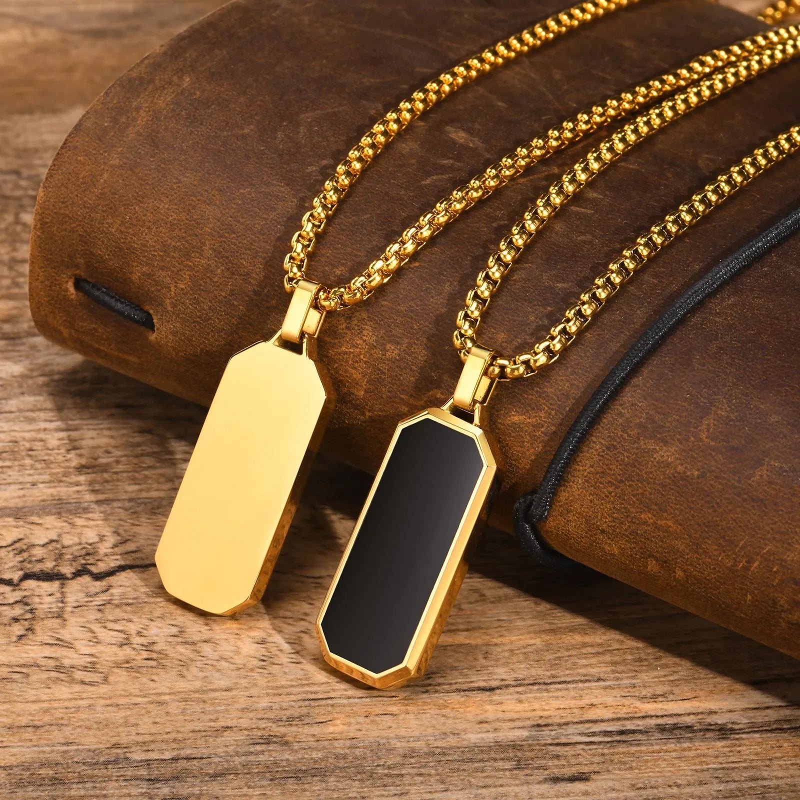 Colares casuais de esmalte preto para homens, colar com pingente quadrado de aço inoxidável à prova d'água, colar masculino simples da moda, presente de joia