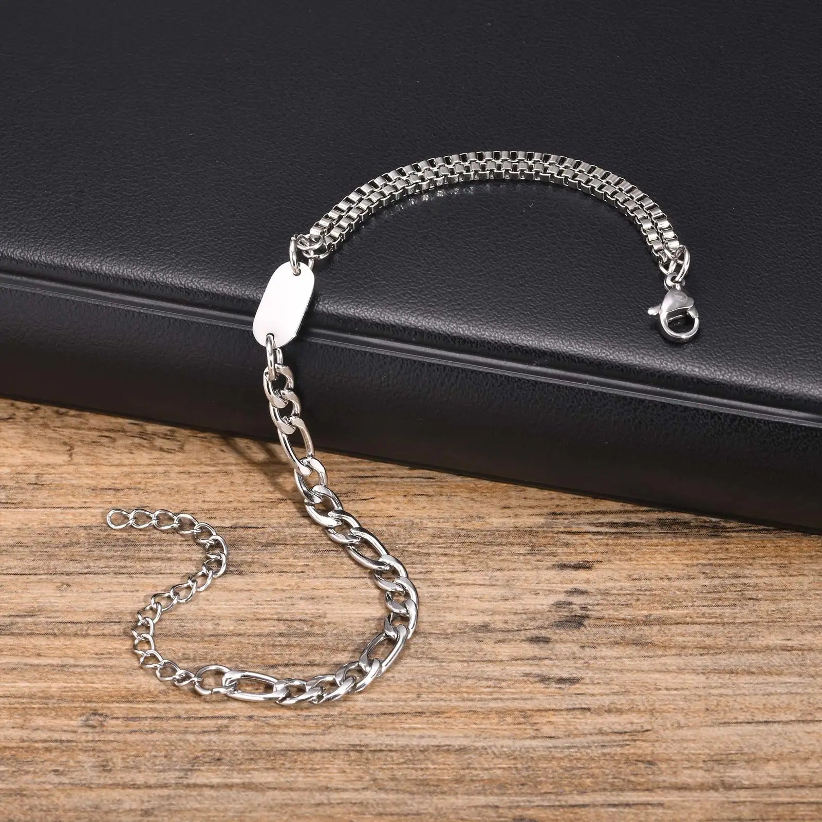 Pulseiras de corrente empilháveis unissex Vnox, corrente cubana Fogaro à prova d'água, pulseiras com nome de 26 letras, presente para homens e mulheres