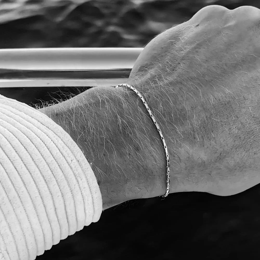 Pulseira Masculina de Aço Inoxidável Banhado a Ouro