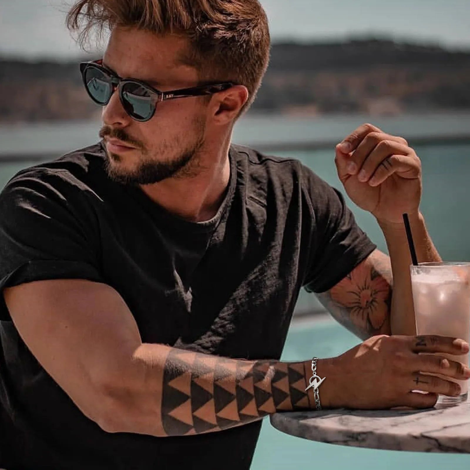 Vnox elegante relâmpago charme pulseiras para homem, simples 5mm de largura aço inoxidável figaro corrente masculino pulseira jóias