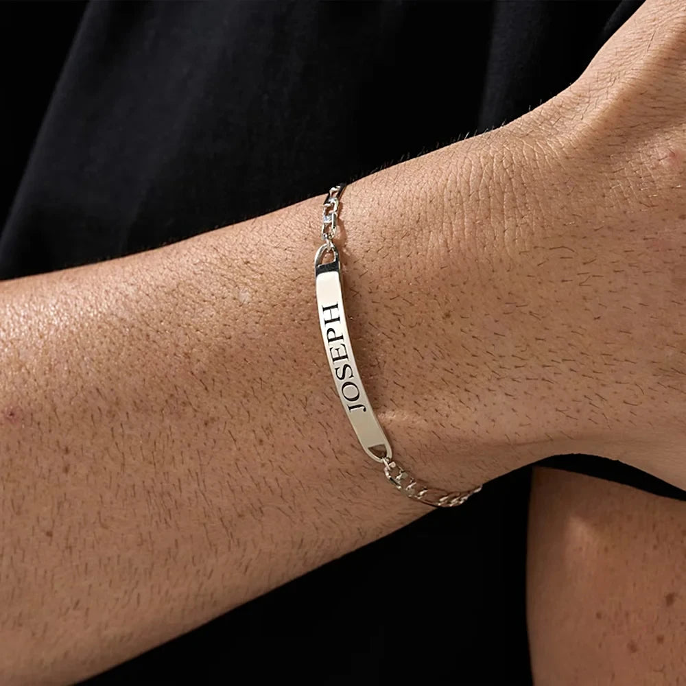 Pulseira personalizada com nome gravado para homens, corrente de malha figaro de aço inoxidável, joias personalizadas, presente de aniversário para namorado