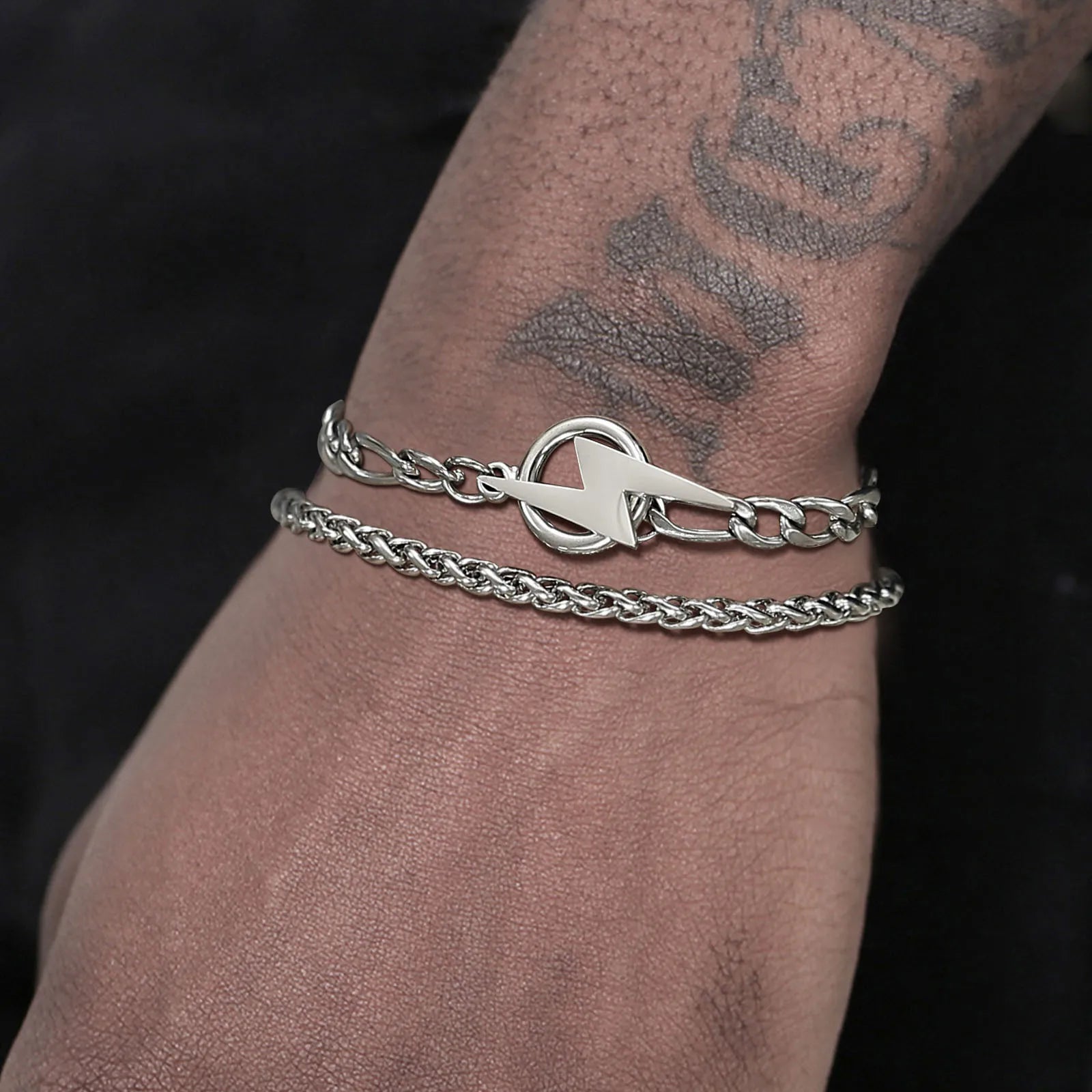 Vnox elegante relâmpago charme pulseiras para homem, simples 5mm de largura aço inoxidável figaro corrente masculino pulseira jóias
