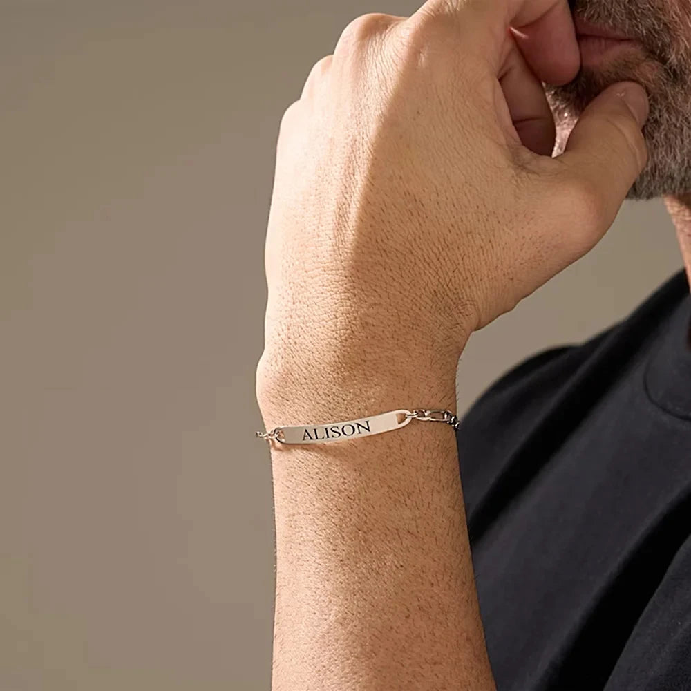 Pulseira personalizada com nome gravado para homens, corrente de malha figaro de aço inoxidável, joias personalizadas, presente de aniversário para namorado